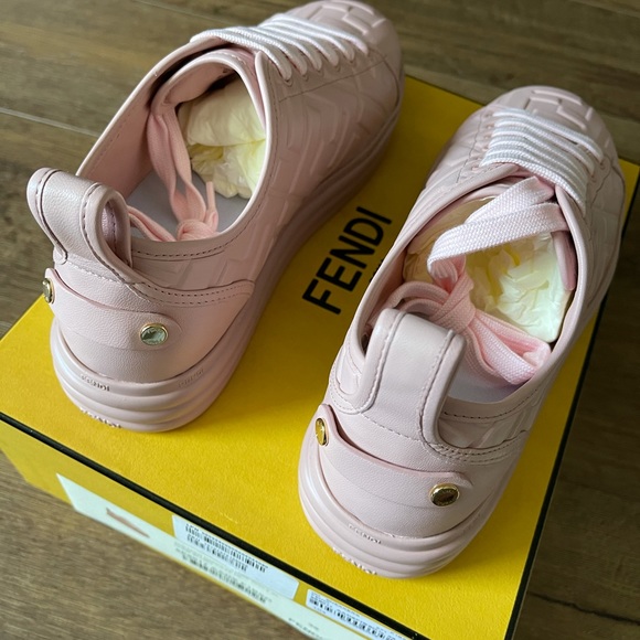 FENDI-AUTHENTIC NWT Pink Leather HighRise Sneakers - Picture 14 of 15